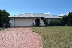 2102 SW 49th St, Cape Coral, FL 33914 - Photo 1