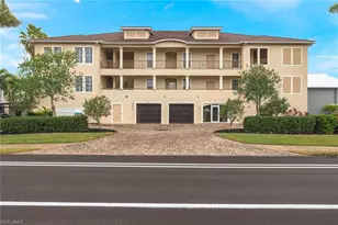 1814 Beach Pkwy, Cape Coral, FL 33904 - Photo 1