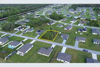 179 Yager Cir, Fort Myers, FL 33913 - Photo 1