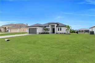 626 NE 8th St, Cape Coral, FL 33909 - Photo 1
