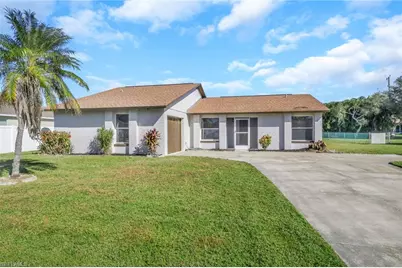 819 SE 5th Ave, Cape Coral, FL 33990 - Photo 1