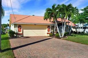 422 SE 12th Ct, Cape Coral, FL 33990 - Photo 1