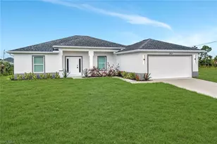 2303 NE 39th St, Cape Coral, FL 33909 - Photo 1
