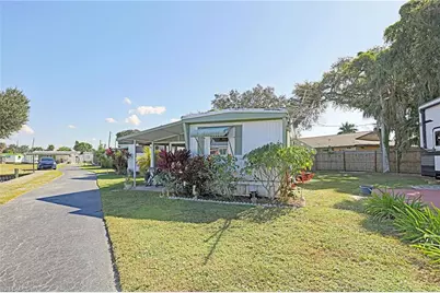 2012 S Olga Dr #40, Fort Myers, FL 33905 - Photo 1