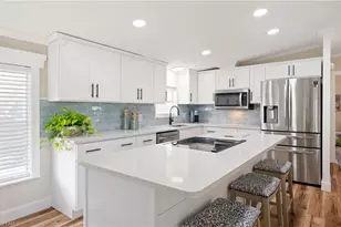 112 Poinsettia Dr, Fort Myers, FL 33905 - Photo 1