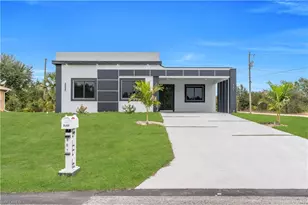 907 East 9th Street, Lehigh Acres, FL 33972 - Photo 1