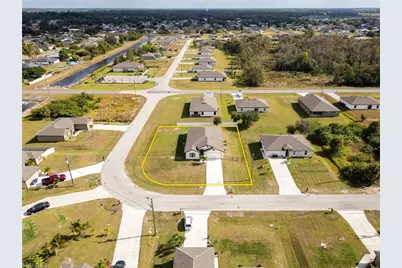 833 Youngreen Dr, Fort Myers, FL 33913 - Photo 1