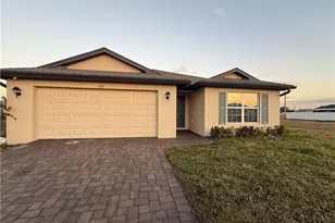 2119 NE 6th Pl, Cape Coral, FL 33909 - Photo 1