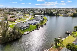 433 SW 21st St, Cape Coral, FL 33991 - Photo 1