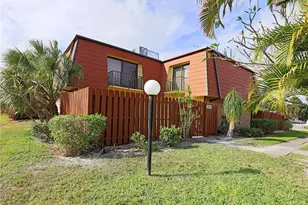 1526 Park Meadows Dr, Fort Myers, FL 33907 - Photo 1