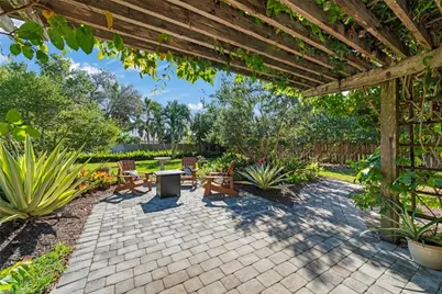 3325 Avocado Dr, Fort Myers, FL 33901 - Photo 18