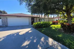1642 SE 39th Terrace, Cape Coral, FL 33904 - Photo 1