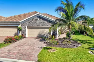8290 Venetian Pointe Dr, Fort Myers, FL 33908 - Photo 1