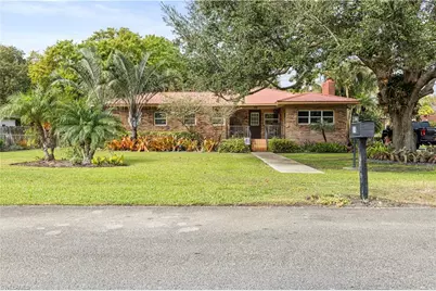719 Poinsettia St, Clewiston, FL 33440 - Photo 1