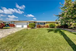 917 SE 43rd Terrace, Cape Coral, FL 33904 - Photo 1