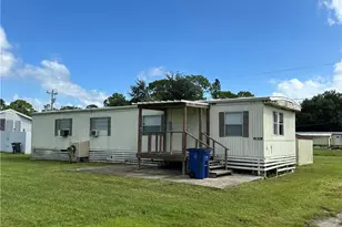 8085 Tolles Dr, North Fort Myers, FL 33917 - Photo 1