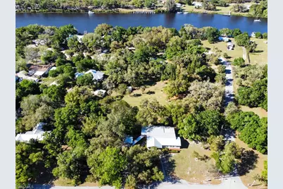 200 Riverview Dr, Labelle, FL 33935 - Photo 1