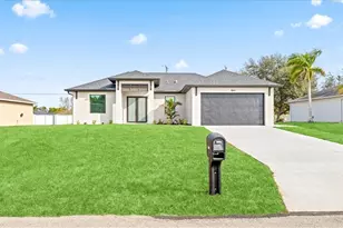 1941 NE 15th St, Cape Coral, FL 33909 - Photo 1