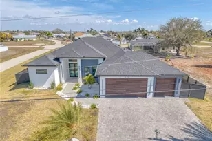537 NW 18th Pl, Cape Coral, FL 33993 - Photo 1