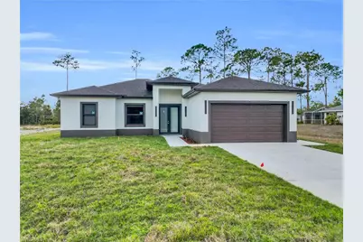 915 Cleveland Ave, Lehigh Acres, FL 33972 - Photo 1