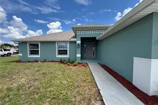 301 NE 14th St, Cape Coral, FL 33909 - Photo 1