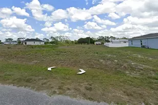 9046 Green Cir, Labelle, FL 33935 - Photo 1