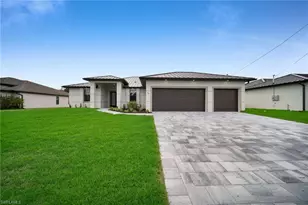 38 NE 8th Pl, Cape Coral, FL 33909 - Photo 1