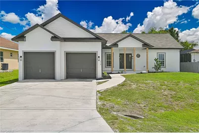 668 Kingsbury St E, Lehigh Acres, FL 33974 - Photo 1