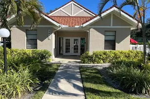 9627 Eaton Gardens Ln, Fort Myers, FL 33919 - Photo 1