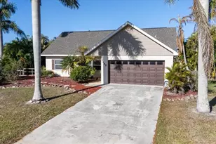7165 Columbia Cir E, Fort Myers, FL 33908 - Photo 1