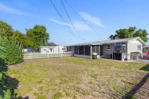 1104 Vineyard St, Lehigh Acres, FL 33936 - Photo 14