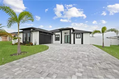 837 NE 6th Pl, Cape Coral, FL 33909 - Photo 1