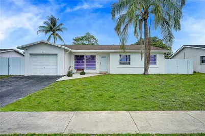 8641 NW 8th St, Pembroke Pines, FL 33024 - Photo 1