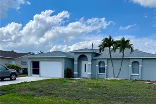 1913 NE 4th Ter, Cape Coral, FL 33909 - Photo 1