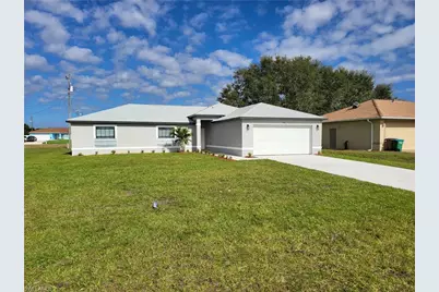 1714 NE 10th Ln, Cape Coral, FL 33909 - Photo 1