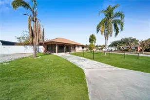 15 Willow St, Lehigh Acres, FL 33936 - Photo 1