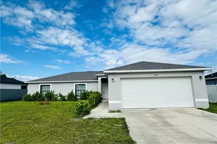 1105 NE 6th Pl, Cape Coral, FL 33909 - Photo 1