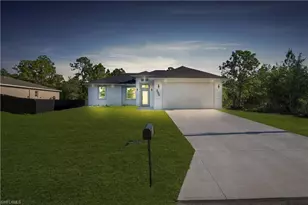 885 Barcia St E, Lehigh Acres, FL 33974 - Photo 1