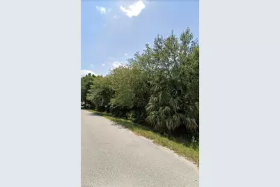 1453 Dublin Cir, Moore Haven, FL 33471 - Photo 1