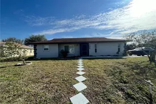 1402 SE 34th St, Cape Coral, FL 33904 - Photo 1
