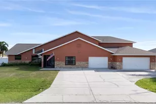 1623 SW 6th Ave, Cape Coral, FL 33991 - Photo 1