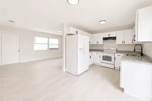 5424 Ninth Ave, Fort Myers, FL 33907 - Photo 1