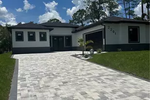 2201 Jackson Ave, Alva, FL 33920 - Photo 1