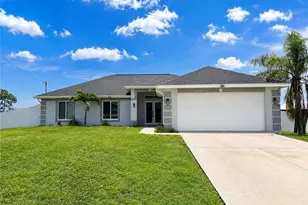 1518 NE 43rd Ln, Cape Coral, FL 33909 - Photo 1