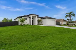 1102 SW 42nd St, Cape Coral, FL 33914 - Photo 1