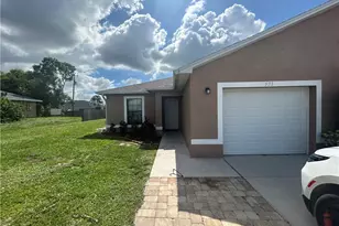 527 SE 6th Pl, Cape Coral, FL 33990 - Photo 1