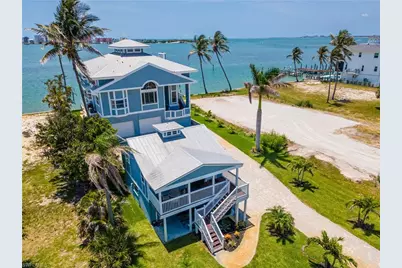 950 San Carlos Dr #B, Fort Myers Beach, FL 33931 - Photo 1