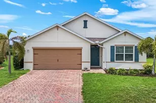 2816 Zaragoza Ct, Cape Coral, FL 33909 - Photo 1