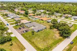 937 SE 23rd Pl, Cape Coral, FL 33990 - Photo 1