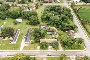102 3rd St, Fort Myers, FL 33907 - Photo 1